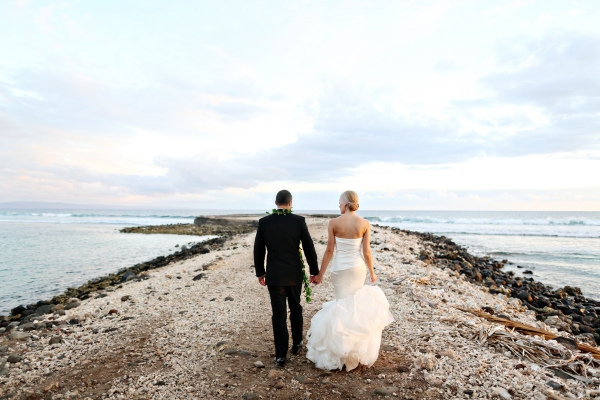 EatSleepWear, Wedding, Beach Wedding, Reception, Alison Conklin, Maui, Hawaii, Olowalu Plantation House, Vera Wang, Kimberly Pesch, Kimberly Lapides, Beach Wedding