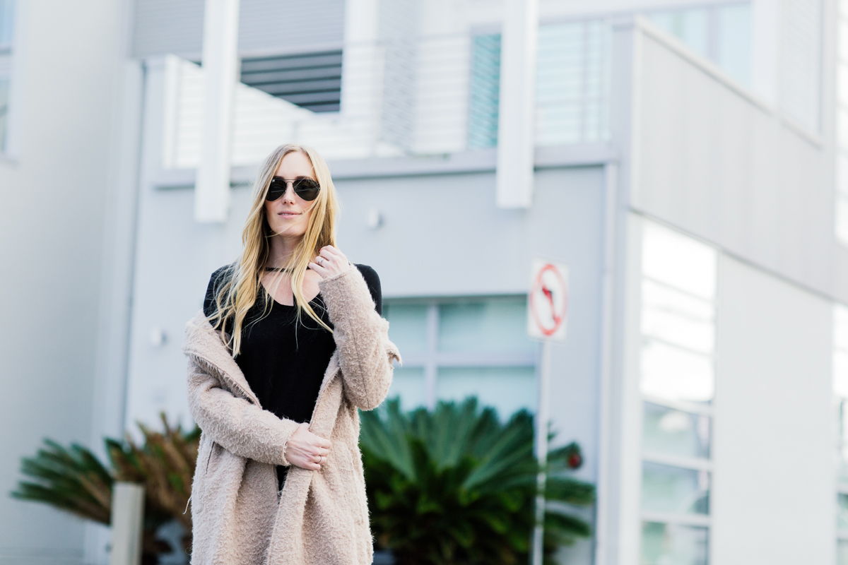 eatsleepwear, Kimberly Lapides, OUTFIT, helmut lang, rag and bone, LNA, Rayban, Manolo Blahnik