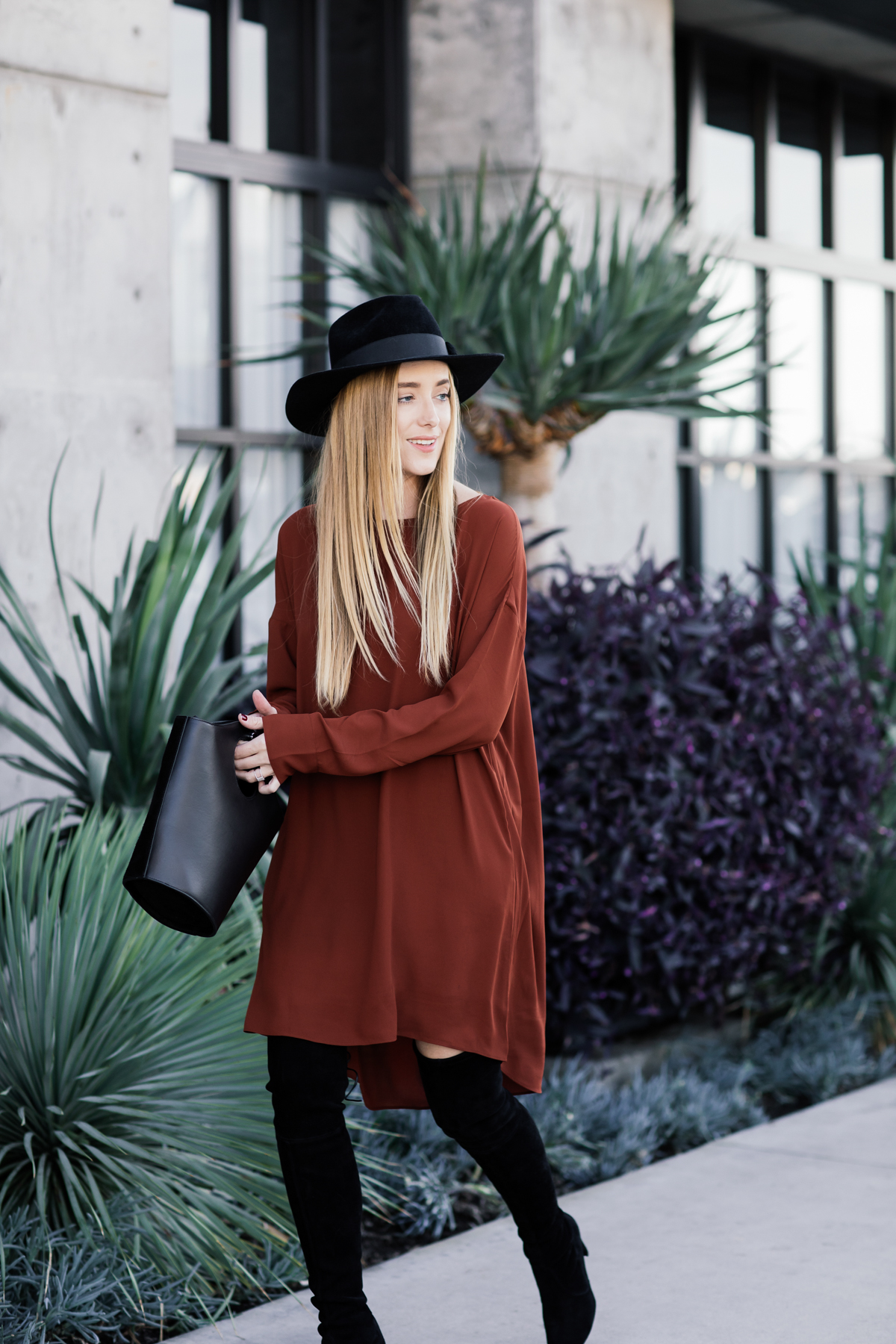 eatsleepwear, Kimberly Lapides, OUTFIT, Aritzia, Stuart Weitzman, Glady Tamez, Elizabeth And James