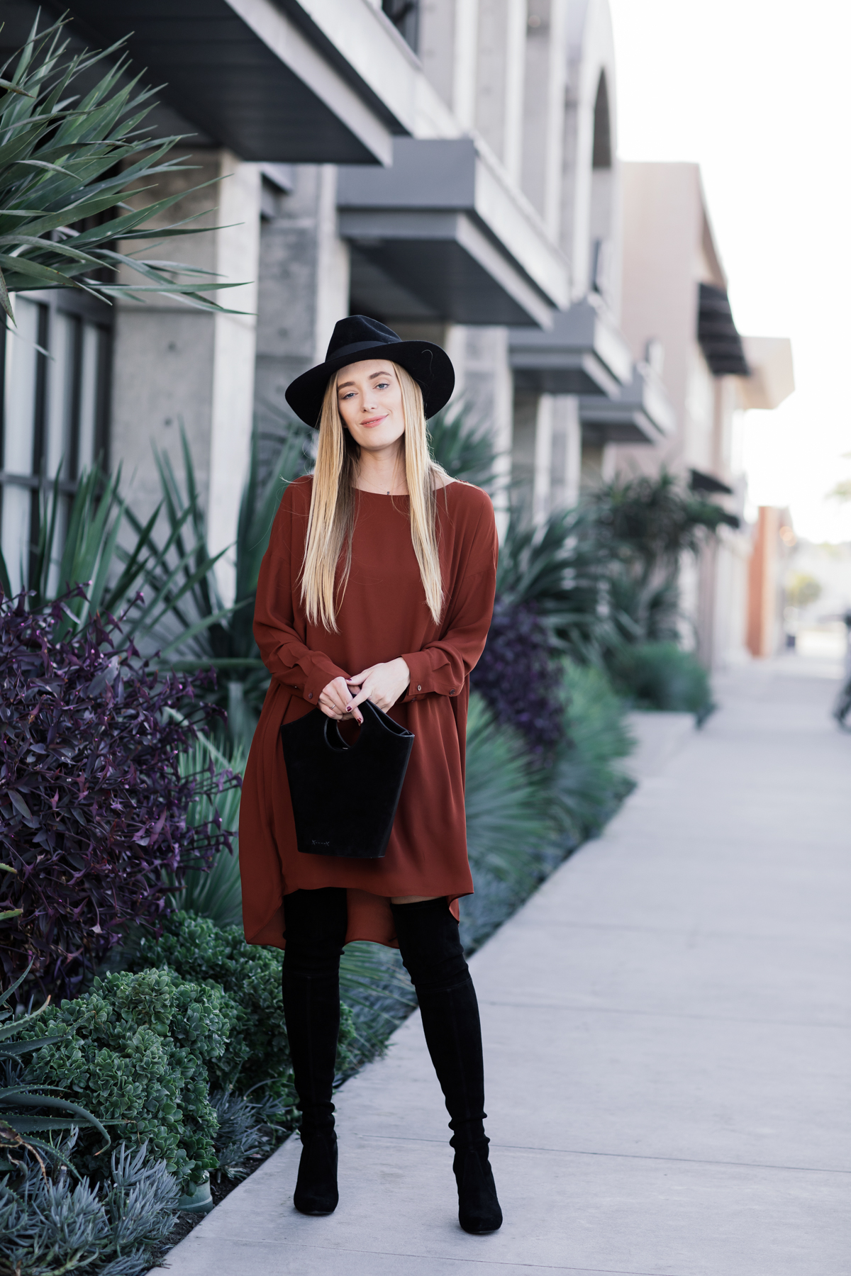 eatsleepwear, Kimberly Lapides, OUTFIT, Aritzia, Stuart Weitzman, Glady Tamez, Elizabeth And James