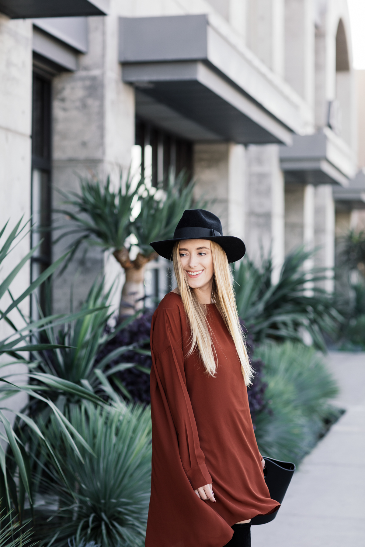 eatsleepwear, Kimberly Lapides, OUTFIT, Aritzia, Stuart Weitzman, Glady Tamez, Elizabeth And James