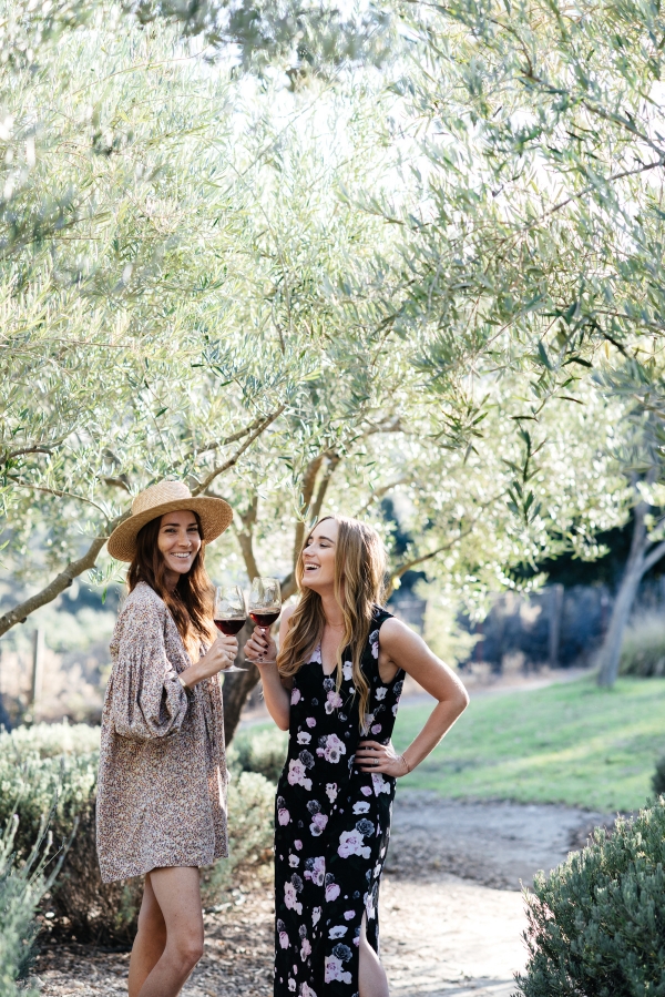 eatsleepwear, Kimberly Lapides, OUTFIT, Santa Barbara, Equipment, Chanel, Sigerson Morrison, Ray-ban, Winery