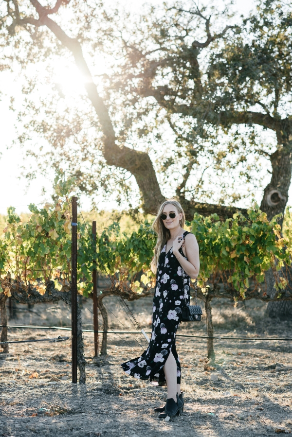 eatsleepwear, Kimberly Lapides, OUTFIT, Santa Barbara, Equipment, Chanel, Sigerson Morrison, Ray-ban, Winery
