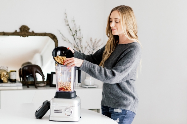 eatsleepwear, Kimberly Lapides, home, recipe, food, kitchenaid, blender, roasted, red pepper, hummus