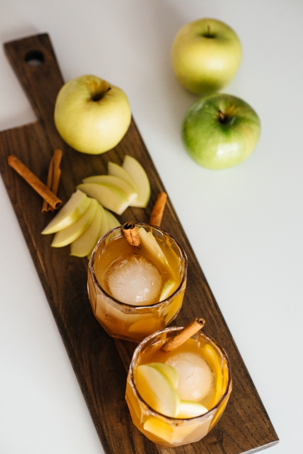 eatsleepwear, Kimberly Lapides, HOME, Recipe, Cocktail, Apple Spiced Old Fashioned