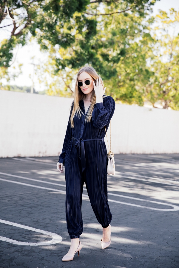 eatsleepwear, Kimberly Lapides, OUTFIT, Lacademie, Revolve, rayban, aquatalia, chloe