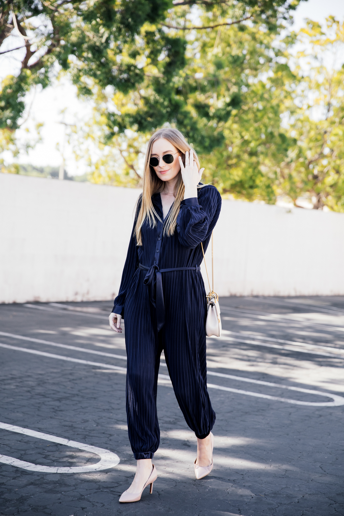 eatsleepwear, Kimberly Lapides, OUTFIT, Lacademie, Revolve, rayban, aquatalia, chloe