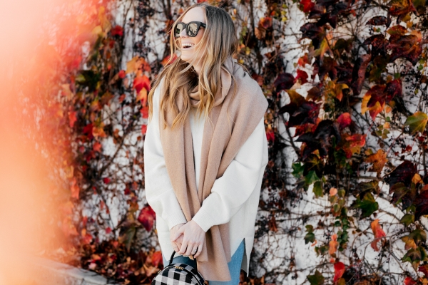 eatsleepwear, Kimberly Lapides, OUTFIT, andotherstories, ag jeans, aquatalia, quay, mansur gavriel