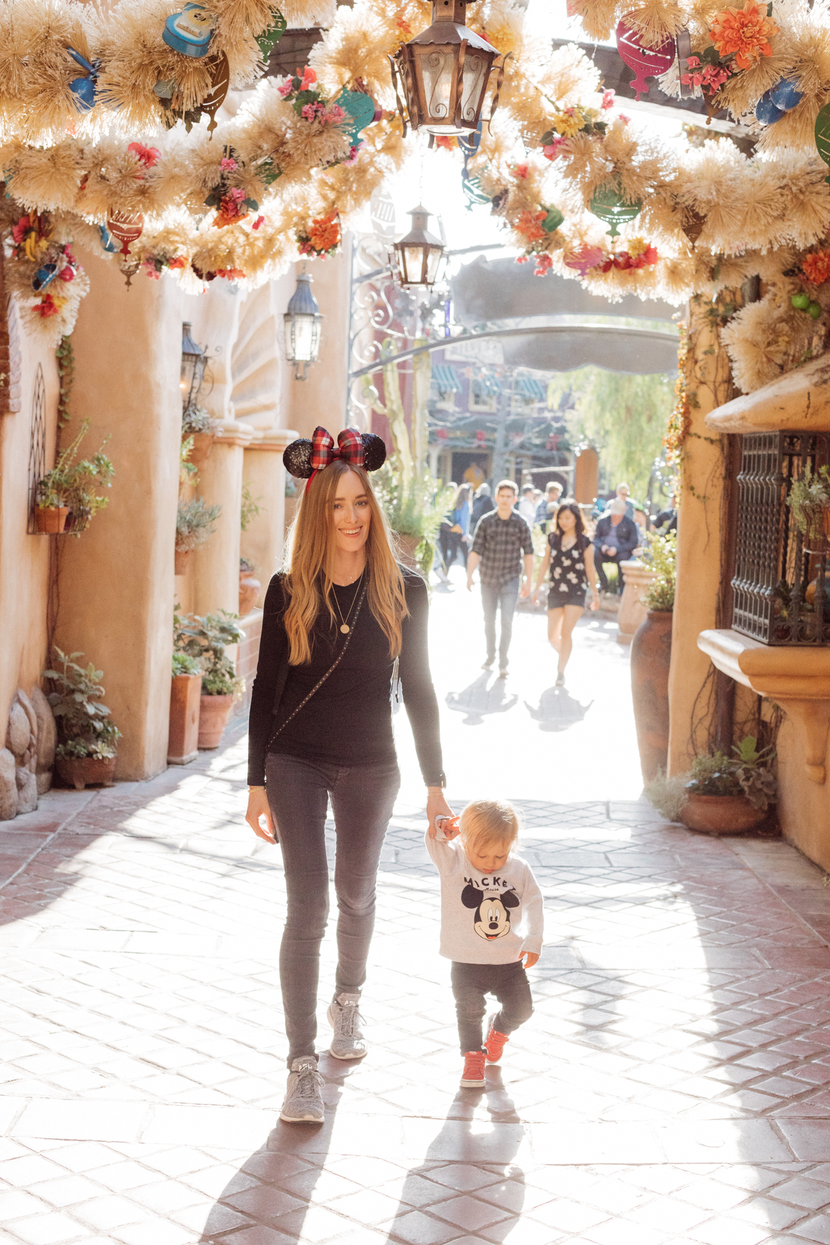eatsleepwear kimberly lapides The holidays at Disneyland Resort