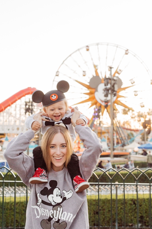 eatsleepwear kimberly lapides The holidays at Disneyland Resort and Disney