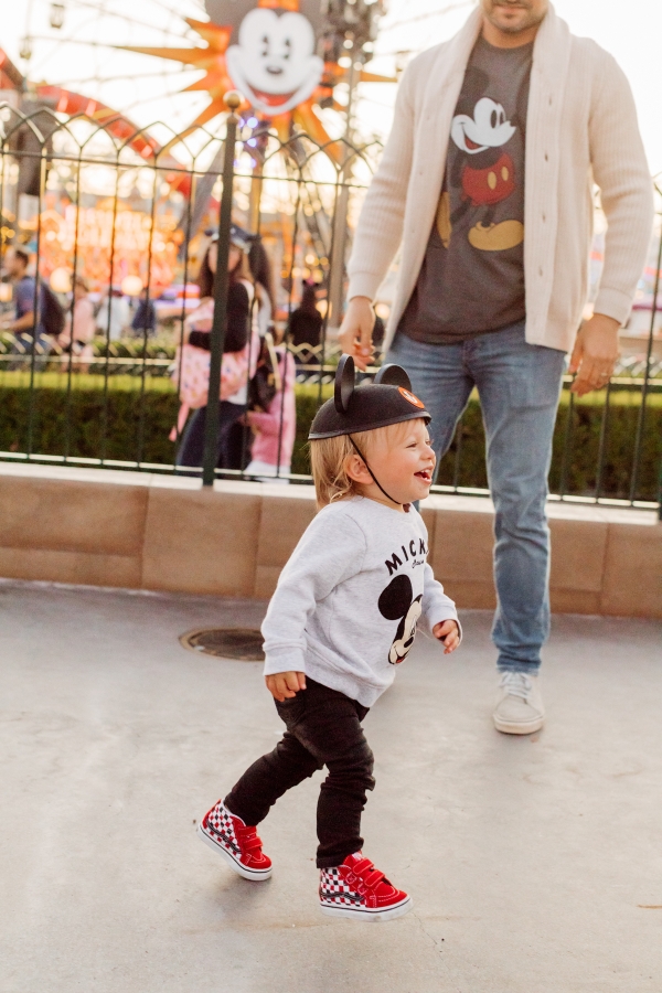 eatsleepwear kimberly lapides The holidays at Disneyland Resort and Disney