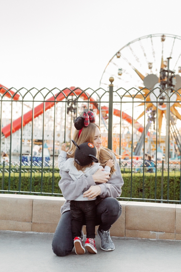 eatsleepwear kimberly lapides The holidays at Disneyland Resort and Disney