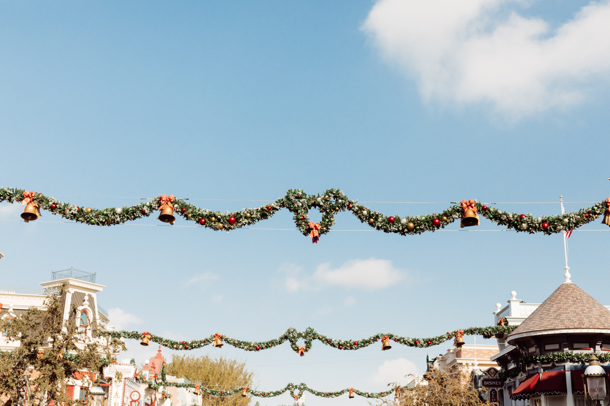 eatsleepwear kimberly lapides The holidays at Disneyland Resort holiday decor main street usa