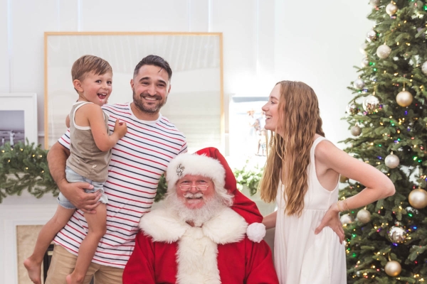 Kimberly Lapides eatsleepwear christmas themed birthday party for 4 year old