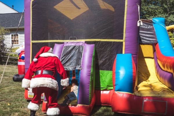 Kimberly Lapides eatsleepwear christmas themed birthday party for 4 year old