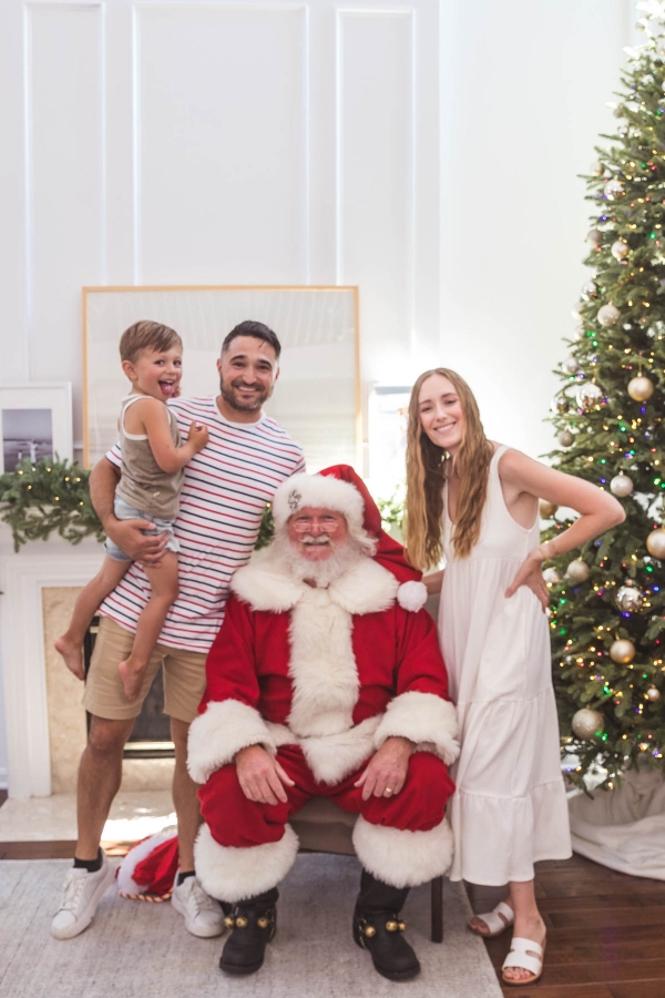 Kimberly Lapides eatsleepwear christmas themed birthday party for 4 year old
