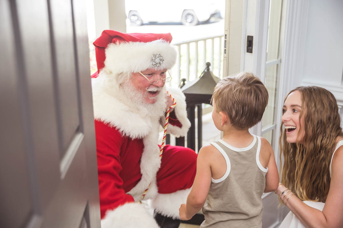 Kimberly Lapides eatsleepwear christmas themed birthday party for 4 year old